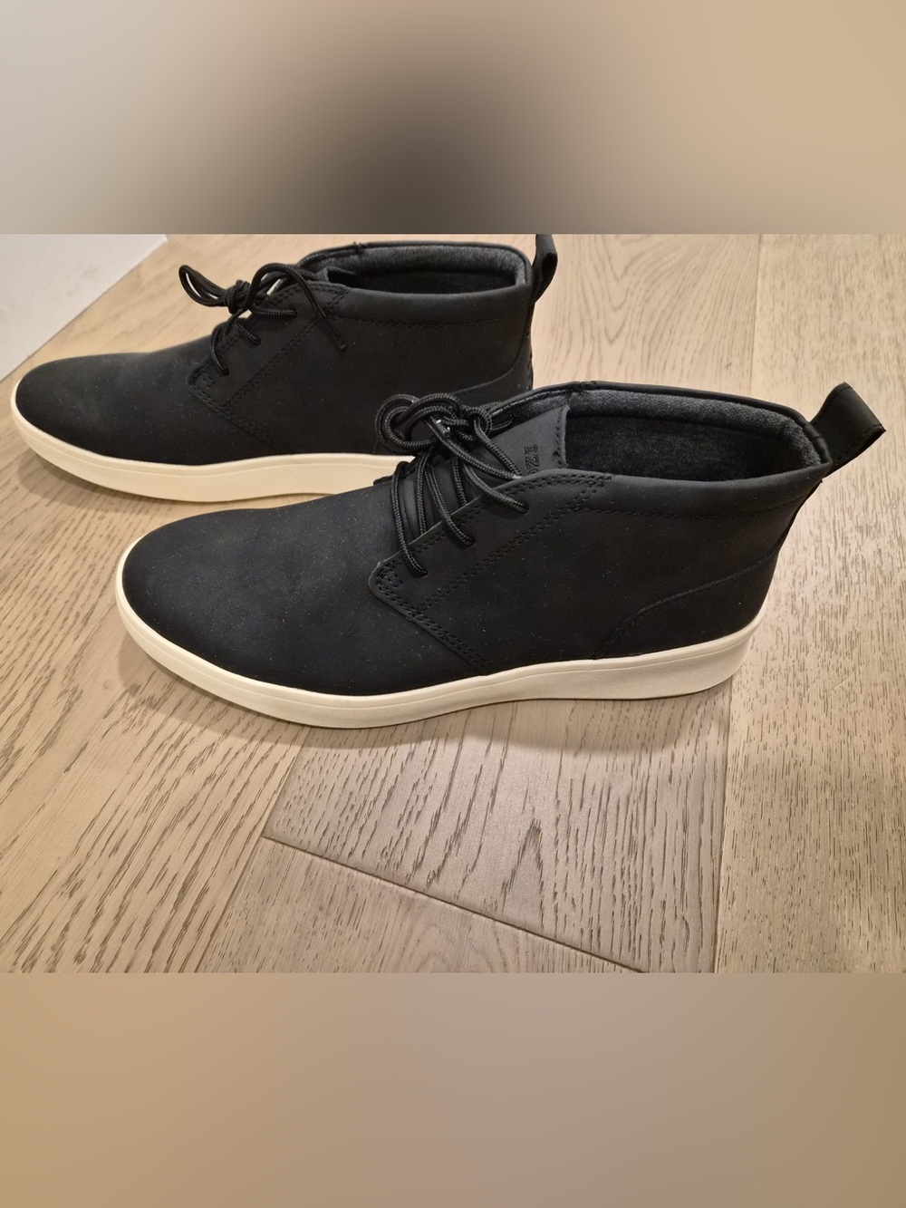 Izod Men's Lace-Up High-Top Sneakers